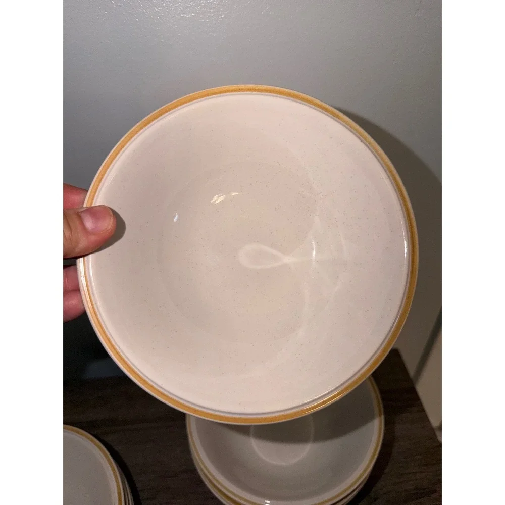 Sheffield Strawberries n Cream Stoneware Bowls Set of 8 Soup Cereal 6.25